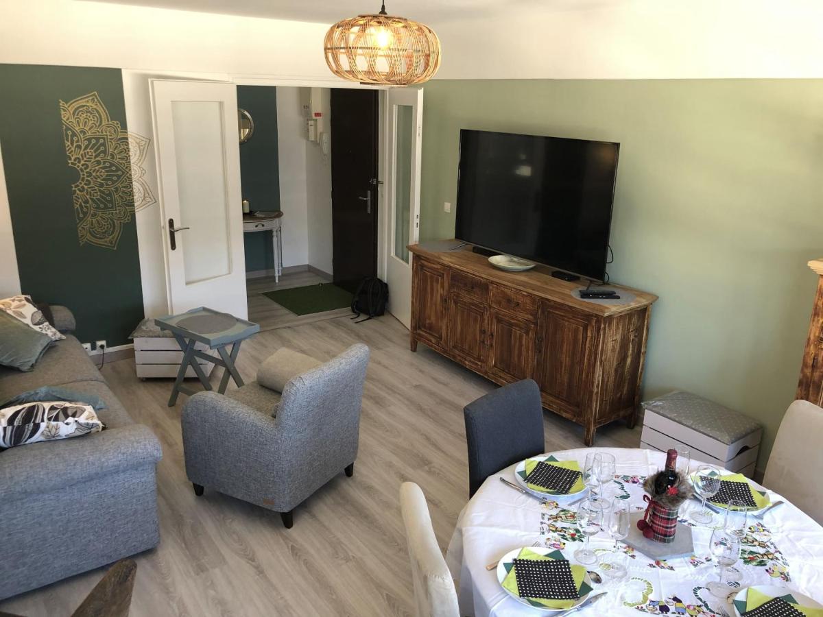 BedinReims luxe wonderful calm in city center, ideal for 2 adults and 3 children free parking - Housity