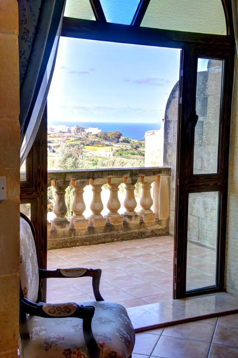 Solaris Holiday Rental with private pool and sea view - Housity