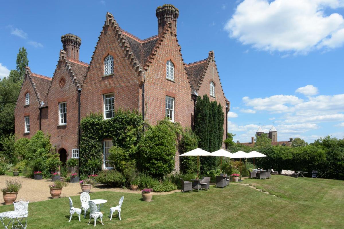 Sissinghurst Castle Farmhouse - Housity