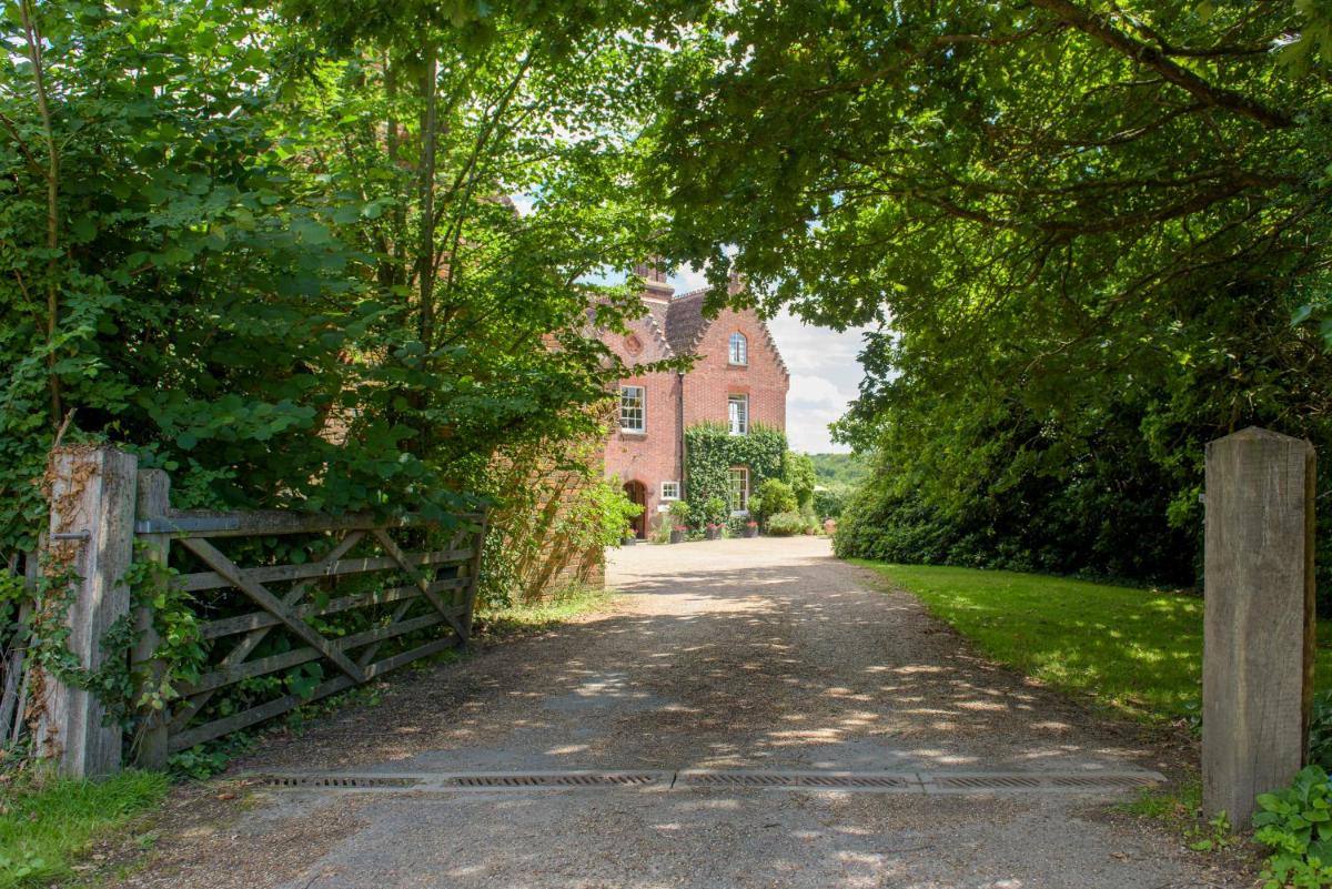 Sissinghurst Castle Farmhouse - Housity