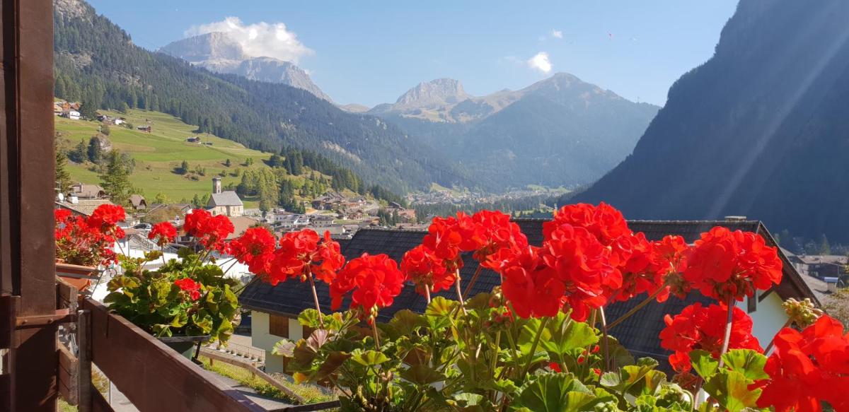 Appartamento panoramico Campitello di Fassa - Housity