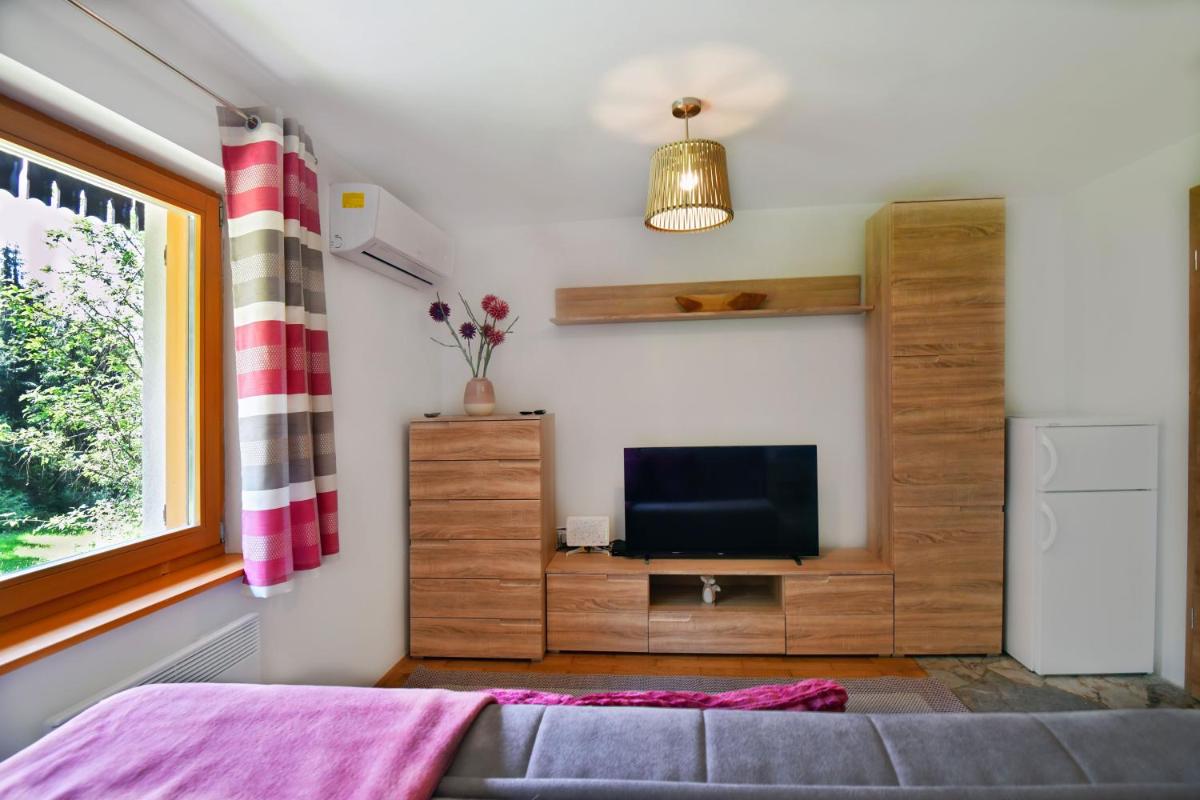 Forest House - Housity