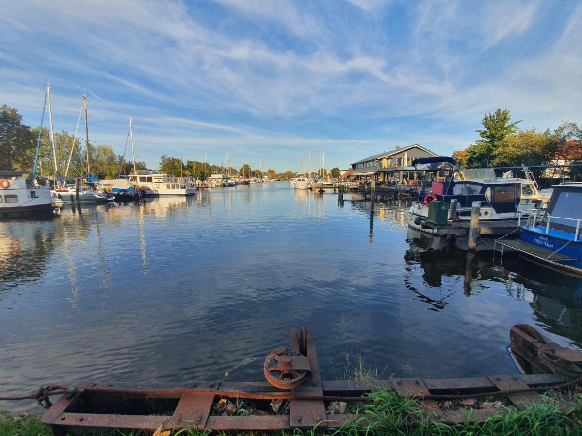 Stadtvilla Marie Varel Dangast 4 Personen mit Sauna - Housity