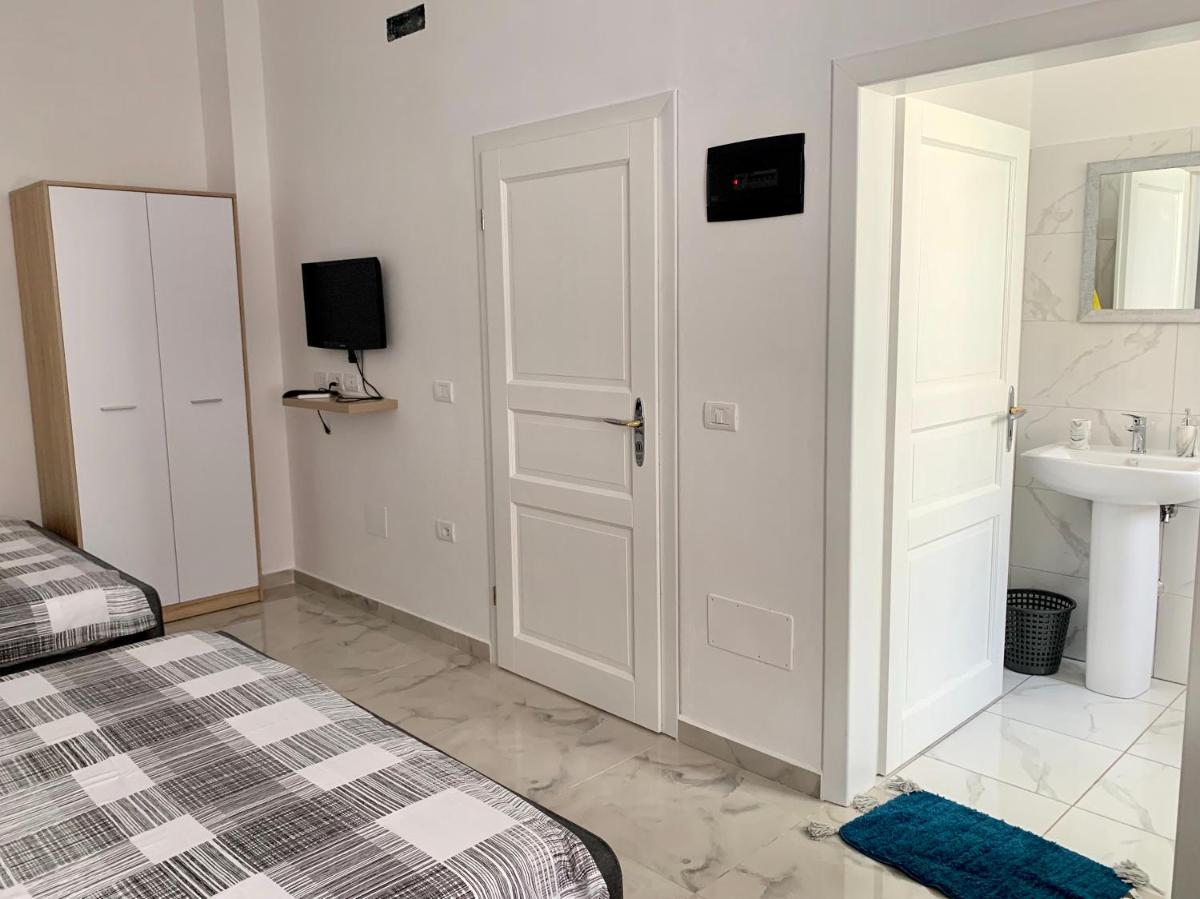 Guest House Ondine - Housity