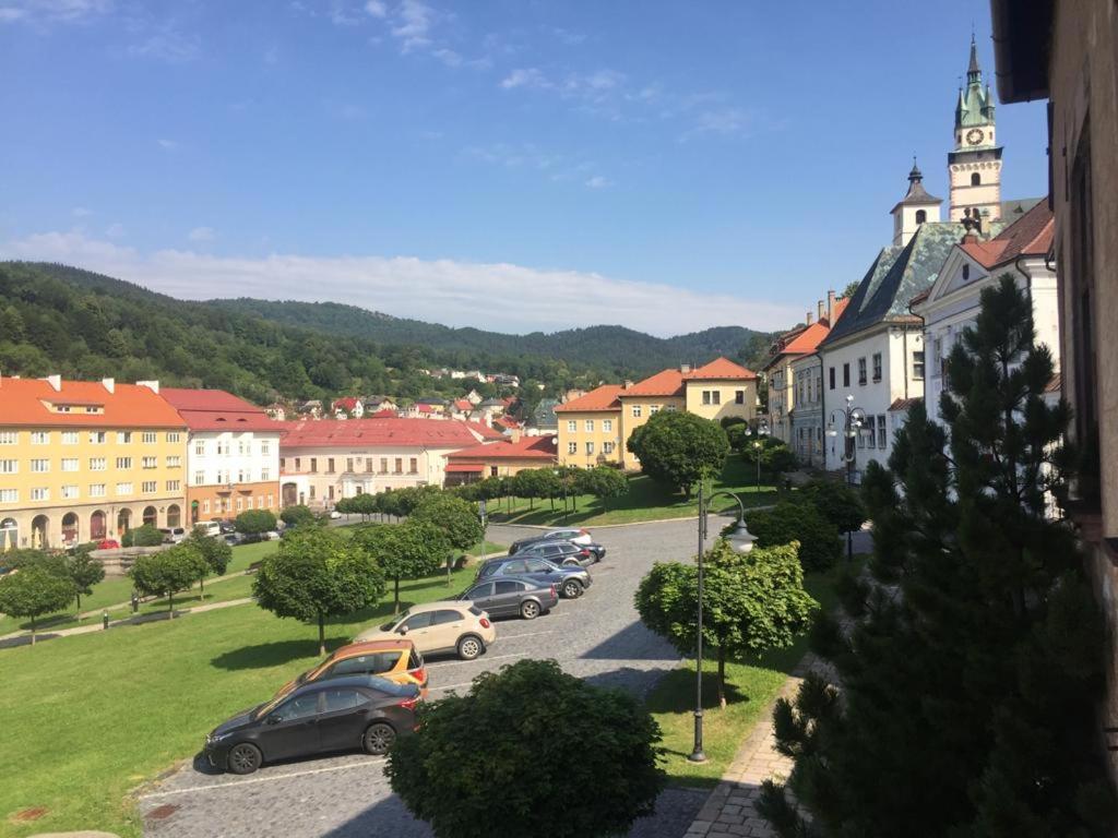 Gothic House Apartments - Housity