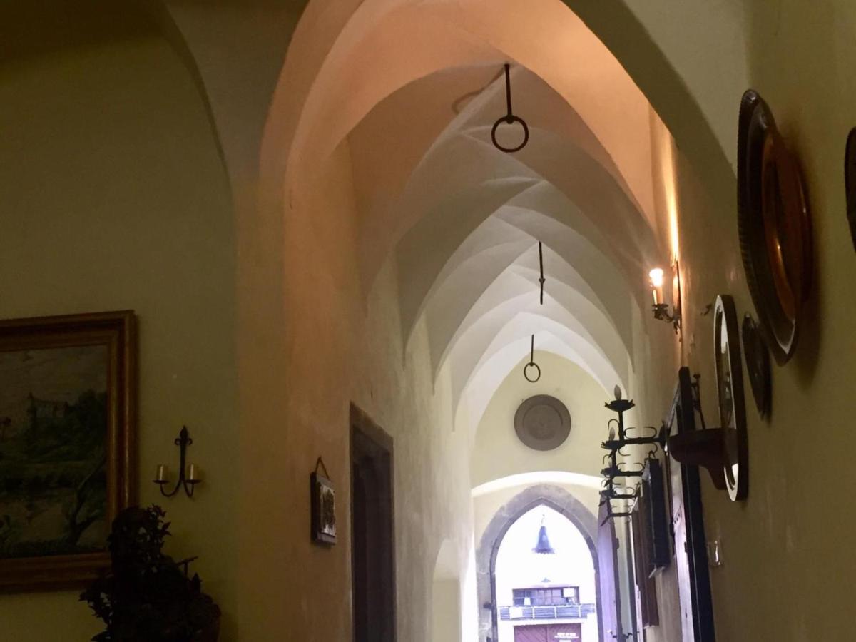 Gothic House Apartments - Housity