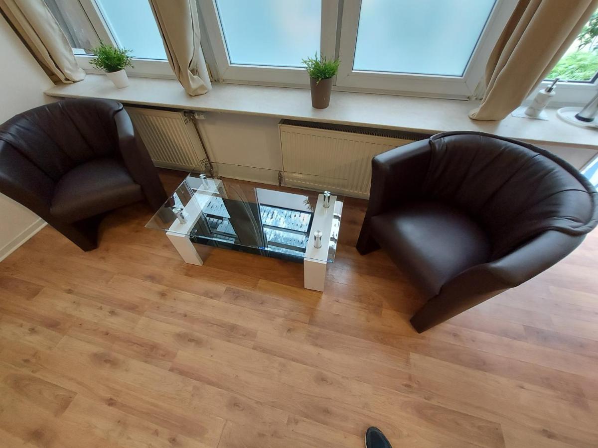 Garden Apartment - Housity