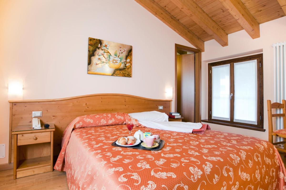 Hotel Ferrari - Housity
