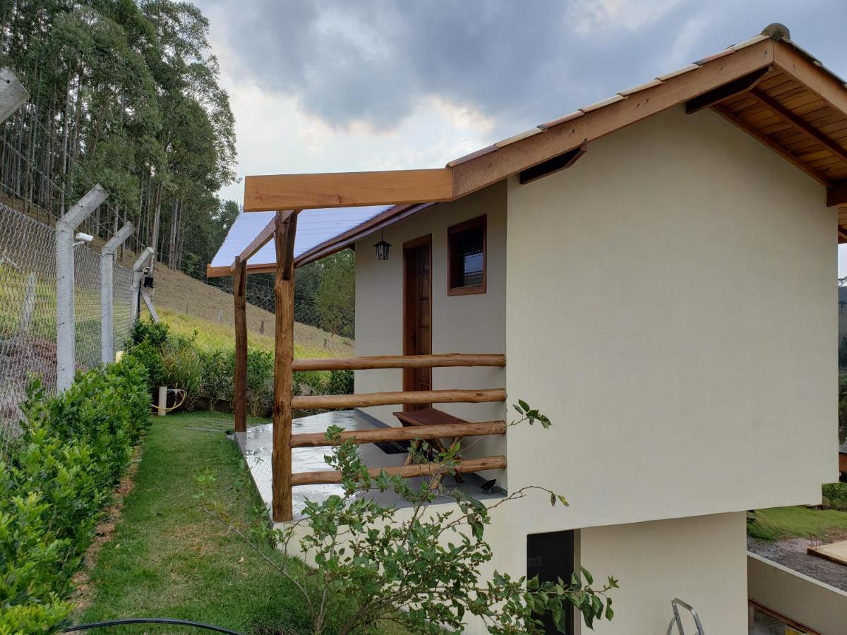 Chale Vale Encantado - Housity