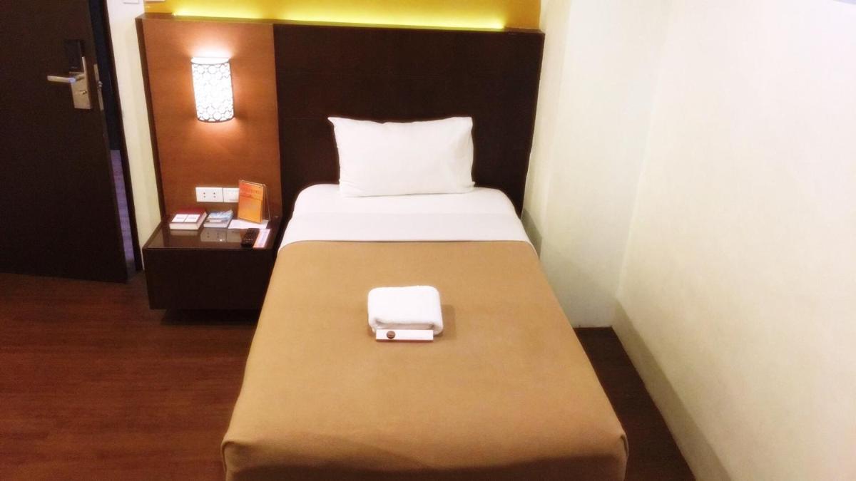 Tacloban Plaza Hotel - Housity