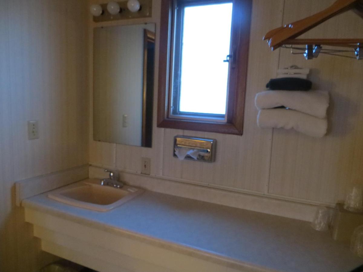 Midtown Western Inn - Kearney - Housity
