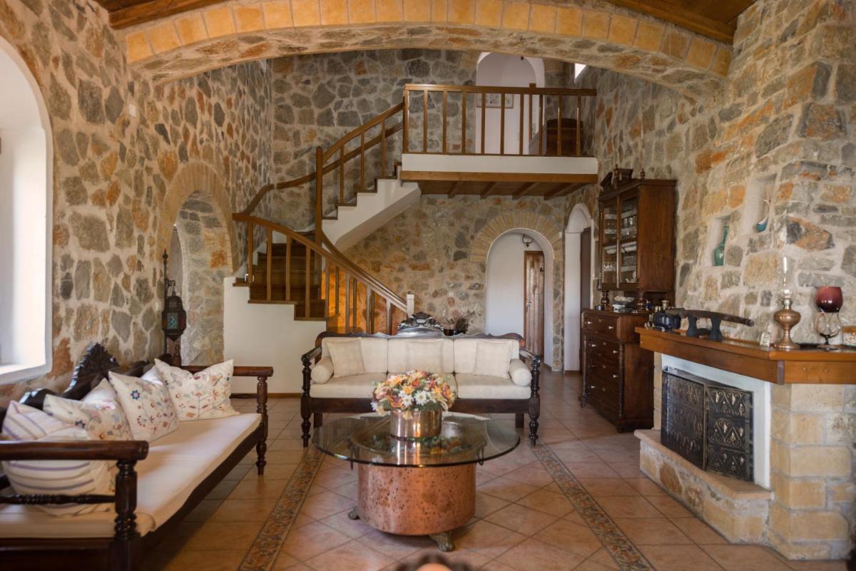 Villa Cornelia - Housity