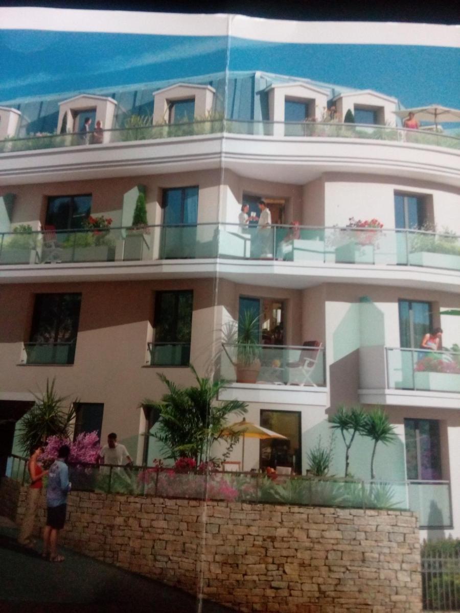 NICE VIEW Jolie Studio avec Jardin - Housity