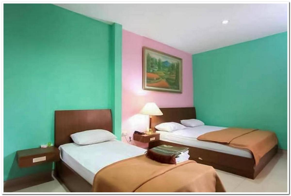 The Nancy's Homestay Pekanbaru Mitra RedDoorz - Housity