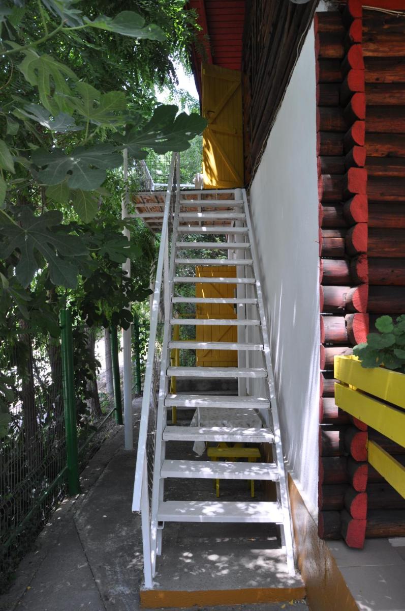 Pensiunea Rustic - Housity
