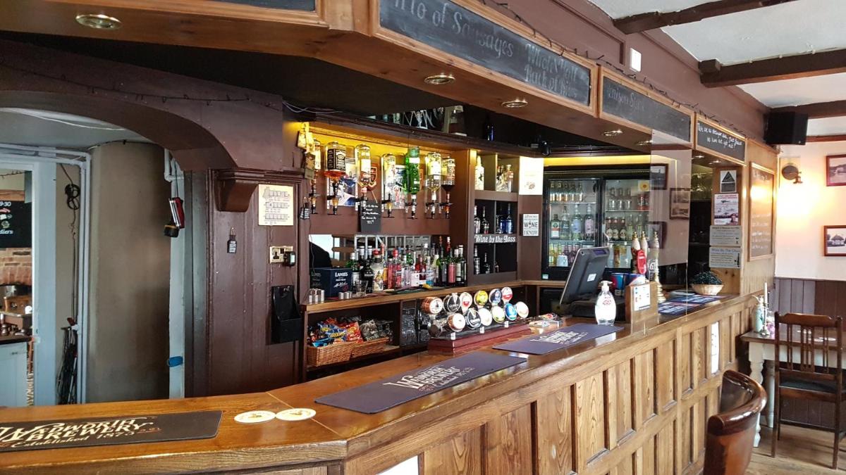 The Antelope at Upavon - Housity