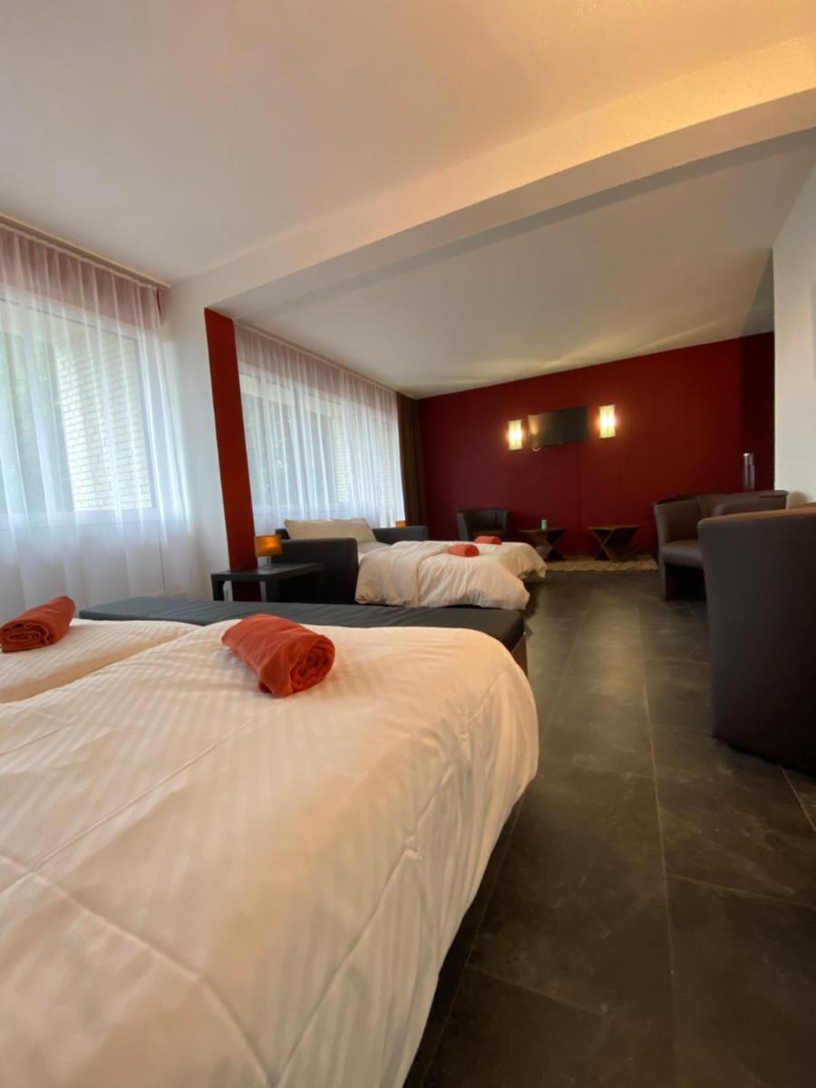 Sonnenstrand Hotel - Housity