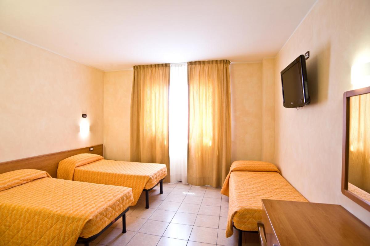 Hotel Colombo - Housity