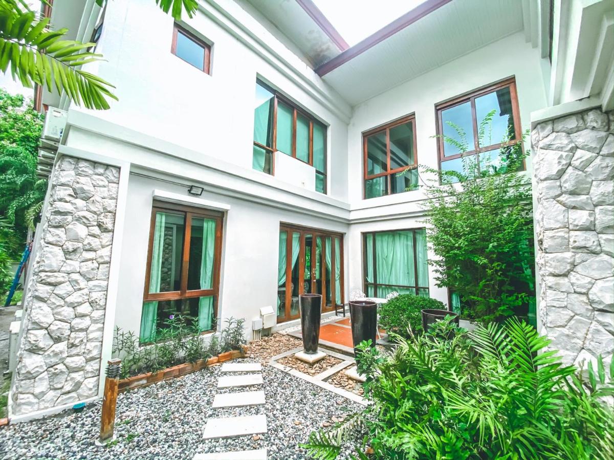 Royal Sammuk Villa - Housity