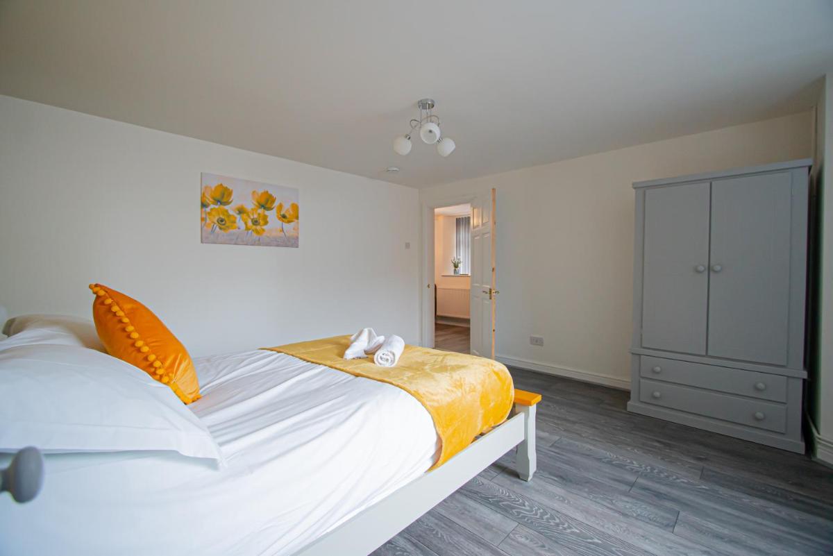 Clarence Retreat - Housity