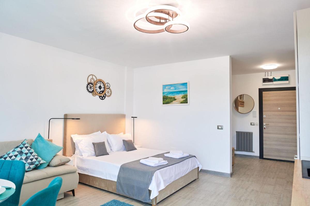 Studio Capri Spa n Pool Beach resort - Housity