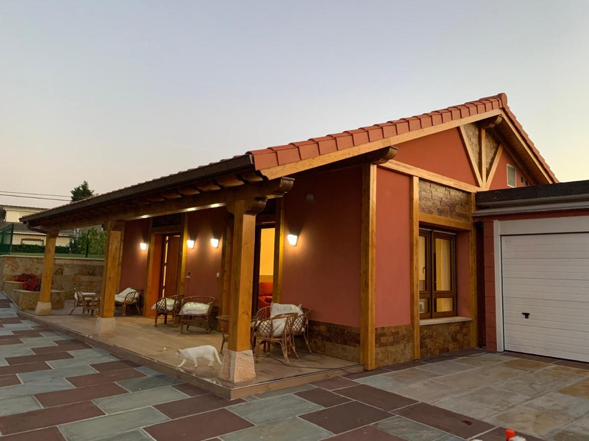 Apartamentos La Arena - Housity