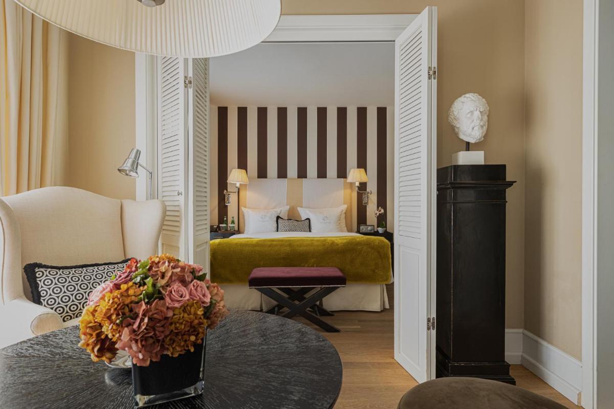 Ein Sitzbereich in der Unterkunft House of Hütter- Heidelberg Suites Boutique
