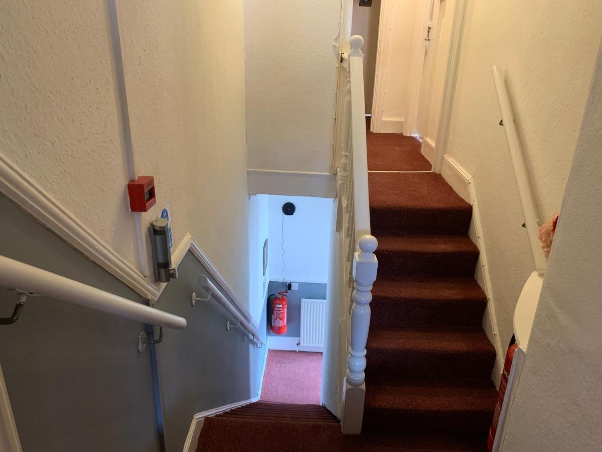 St Anne's Road Guest House - Housity