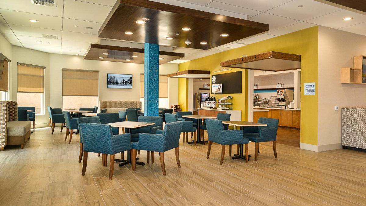 Holiday Inn Express Fullerton-Anaheim, an IHG Hotel - Housity
