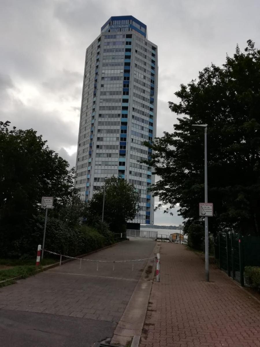 Apartment 6, OG 3 - Housity