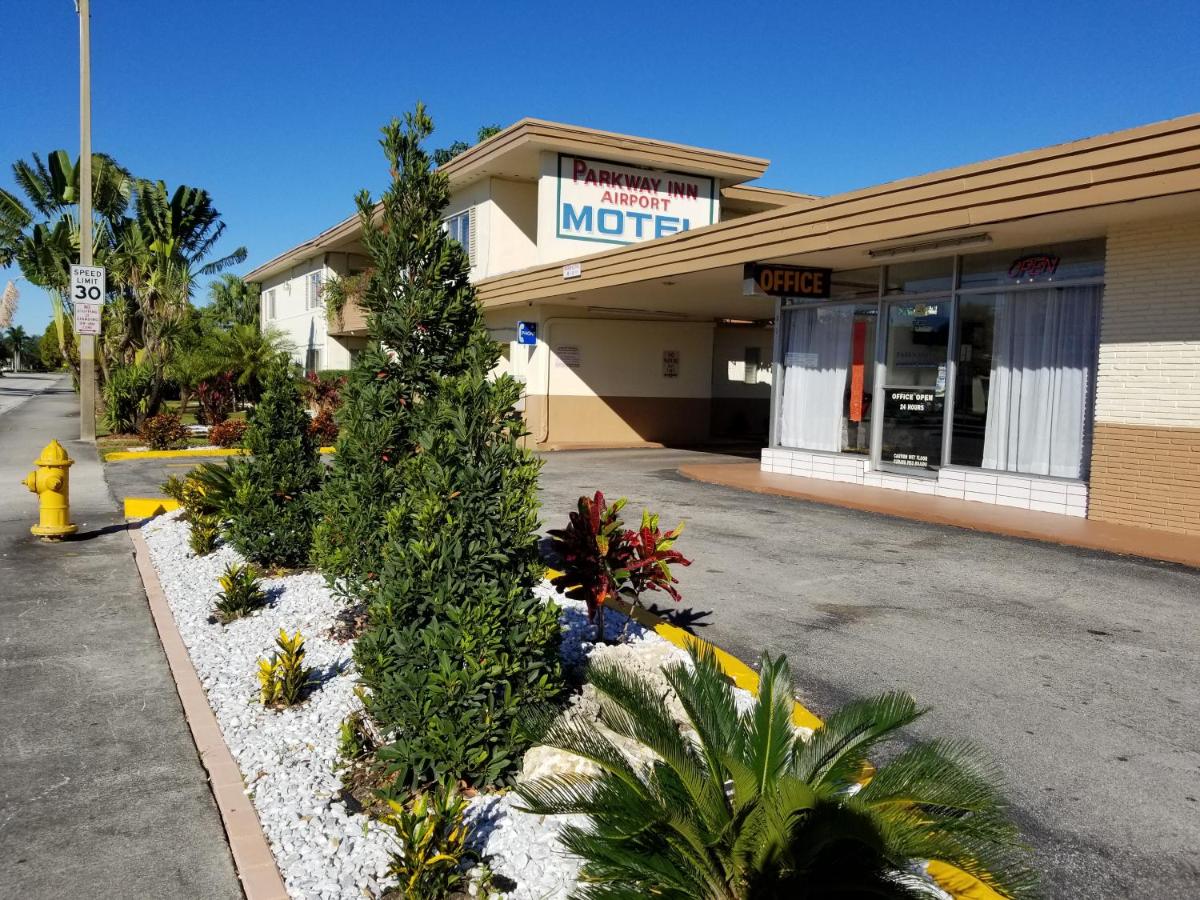 Parkway Inn - Housity