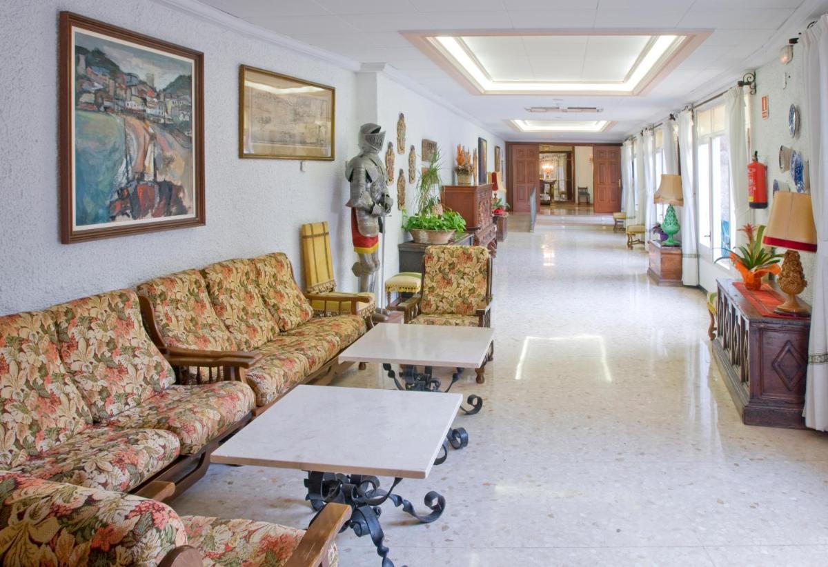 Zona de estar de Hotel GHT Neptuno-Tossa & Venus SPA