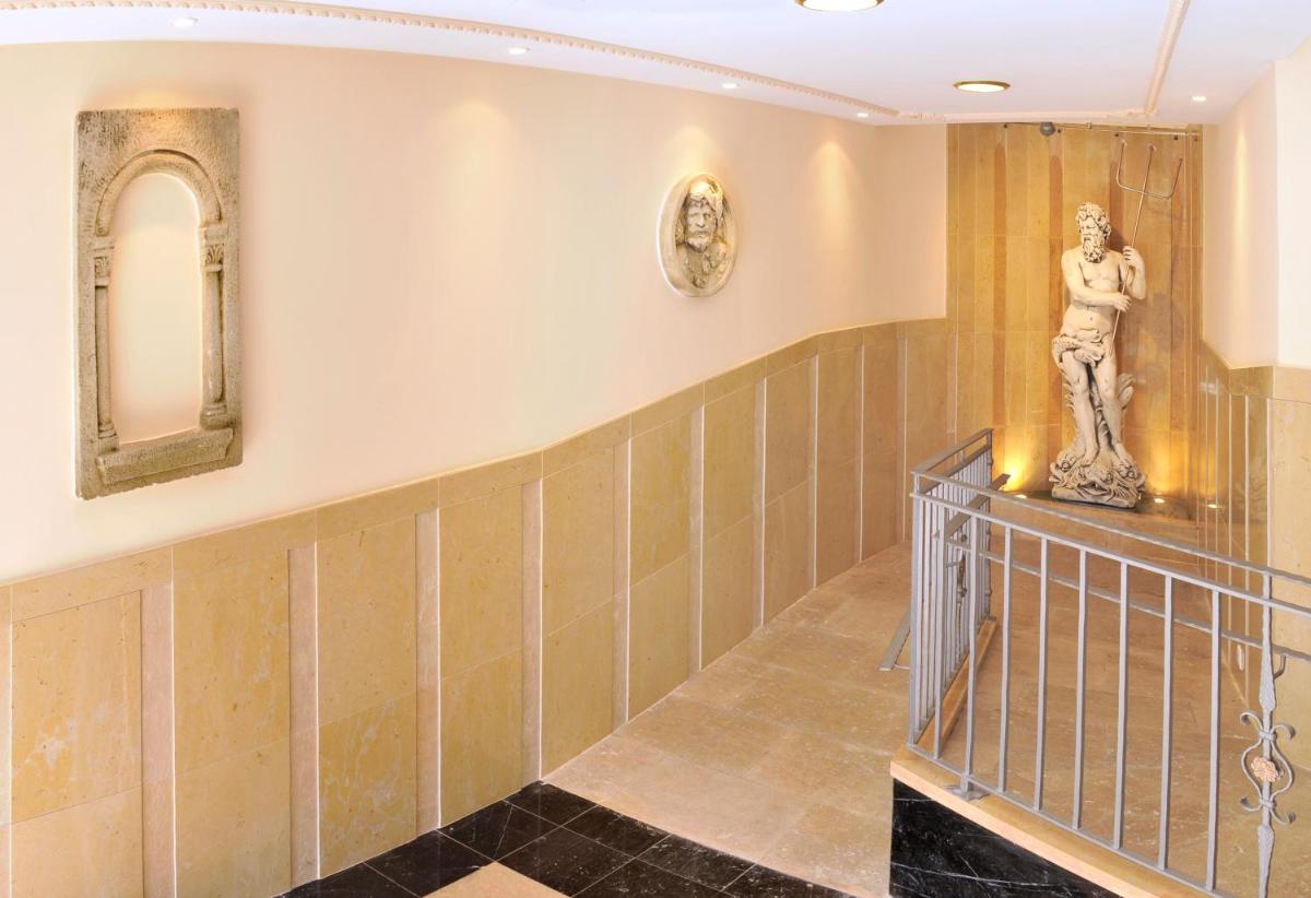 Imagen de la galería de Hotel GHT Neptuno-Tossa & Venus SPA, en Tossa de Mar
