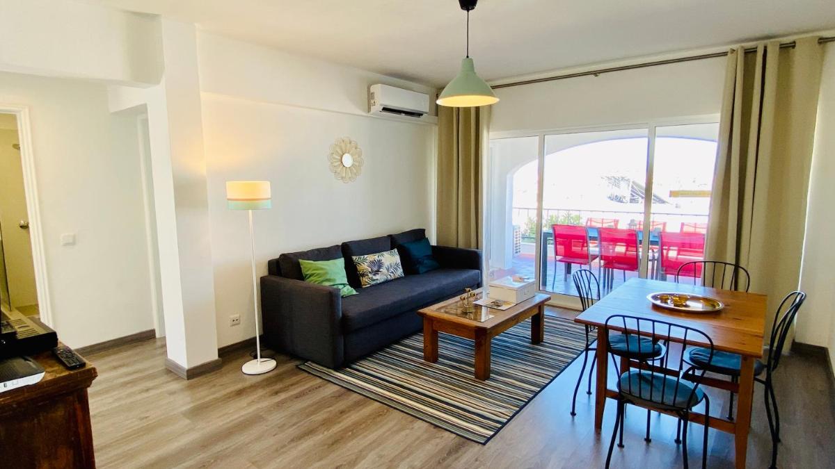 Cerro by Check-in Portugal - Housity