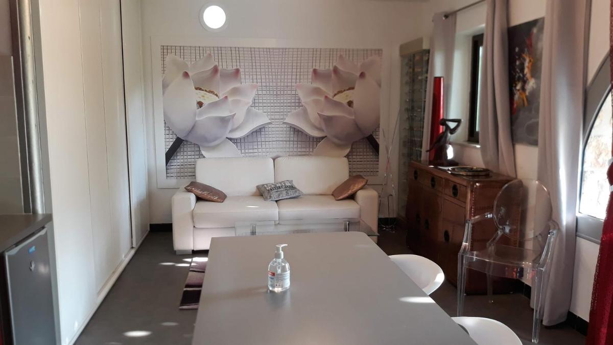 Charmant Horizon - Housity