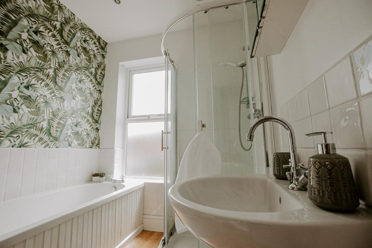 No 7 Gray Street - Housity