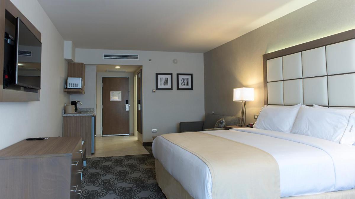 Suitetrails - Holiday Inn Express & Suites Chihuahua Juventud, an IHG Hotel
