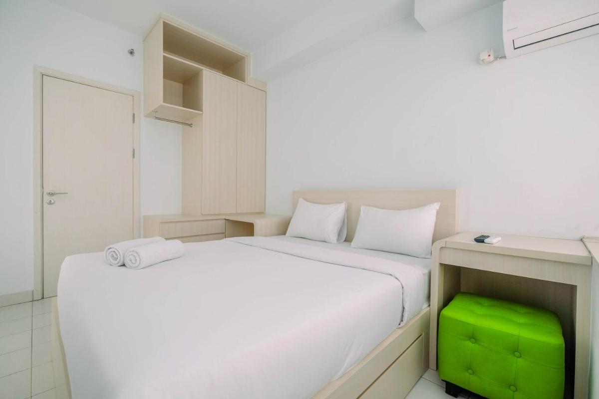 Comfy and Minimalist 1BR Patraland Urbano Apartment near Bekasi Station By Travelio - Housity