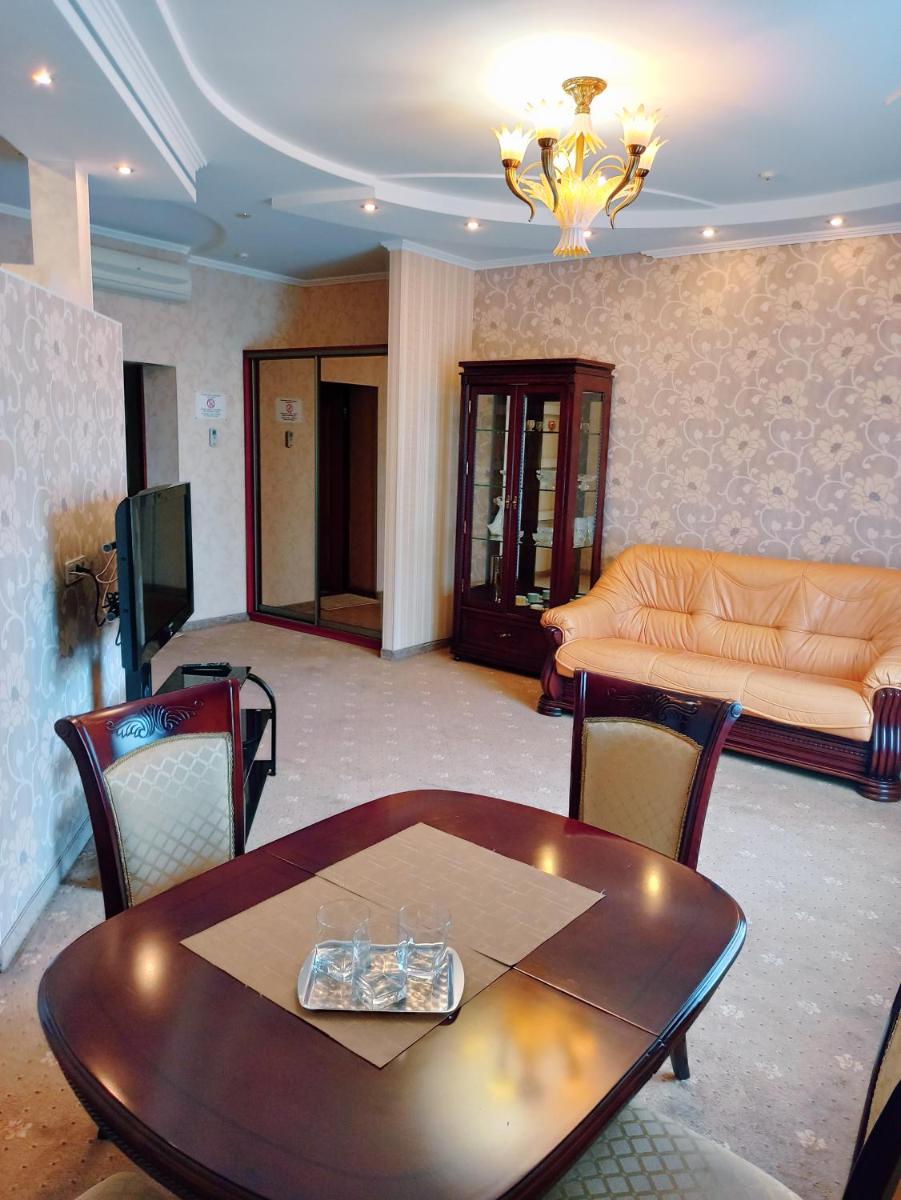 Hotel Status - Housity