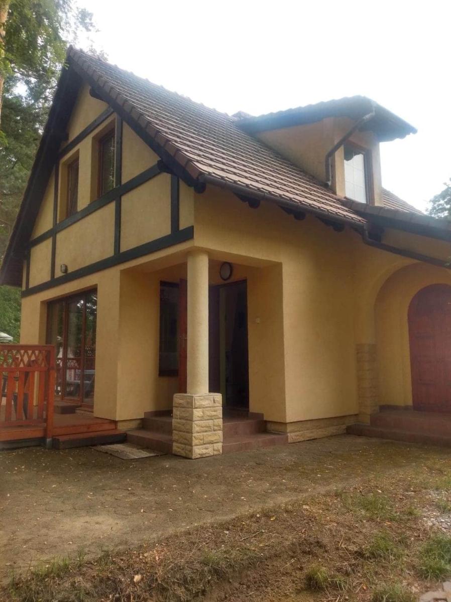 Żółty Domek nad Jeziorem Lubniewice - Housity