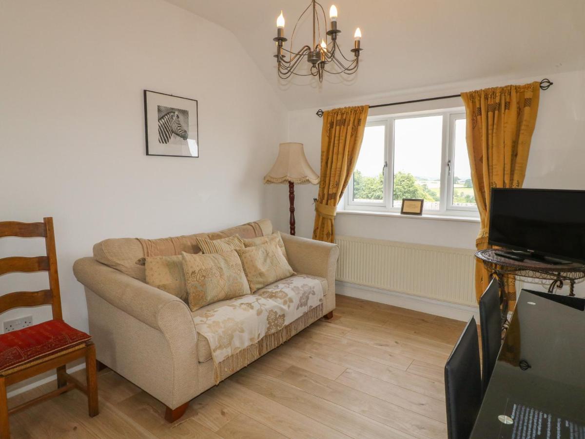 Blossom Cottage - Housity