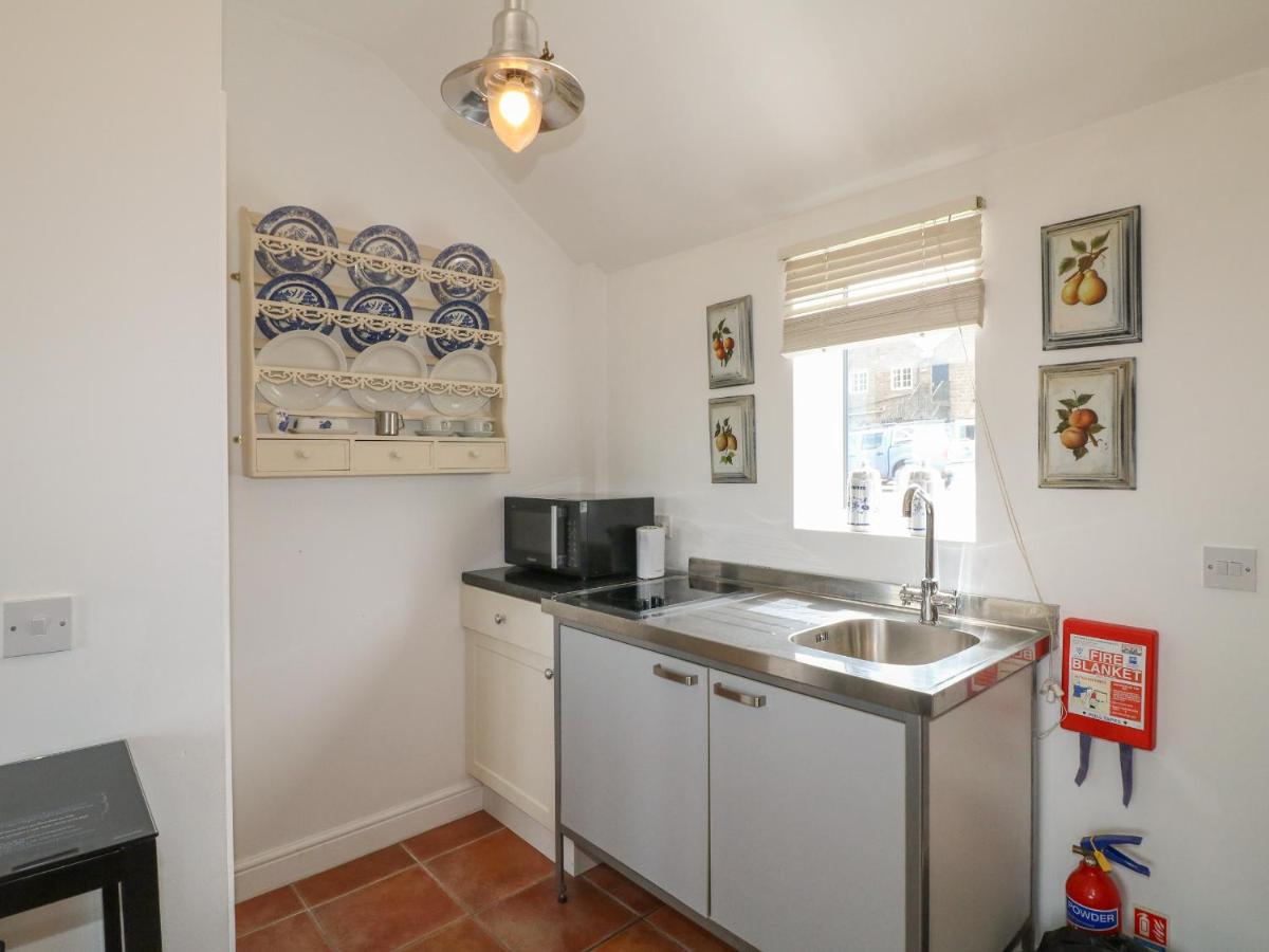 Blossom Cottage - Housity