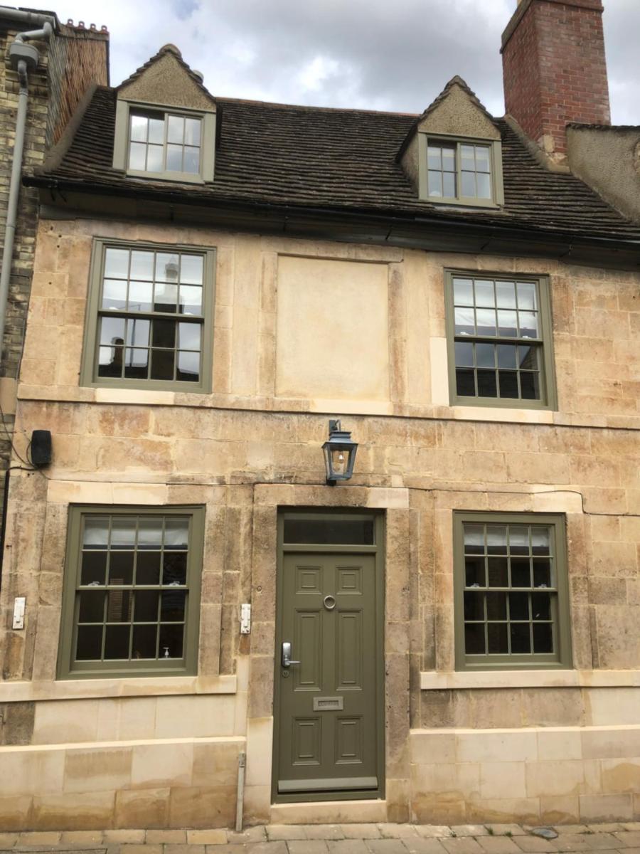 Number 6 Stamford - Boutique Grade II Listed Townhouse - Housity