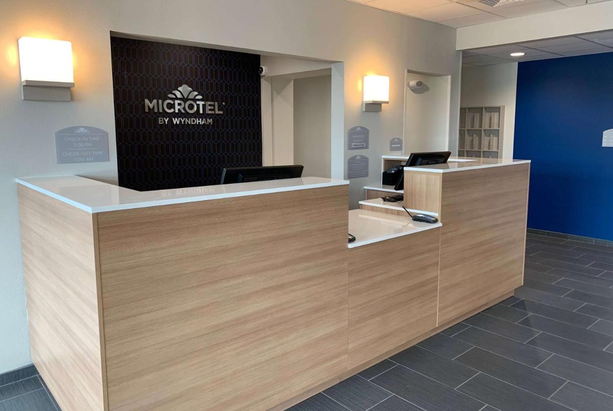 Microtel Inn & Suites by Wyndham Fountain North - Housity