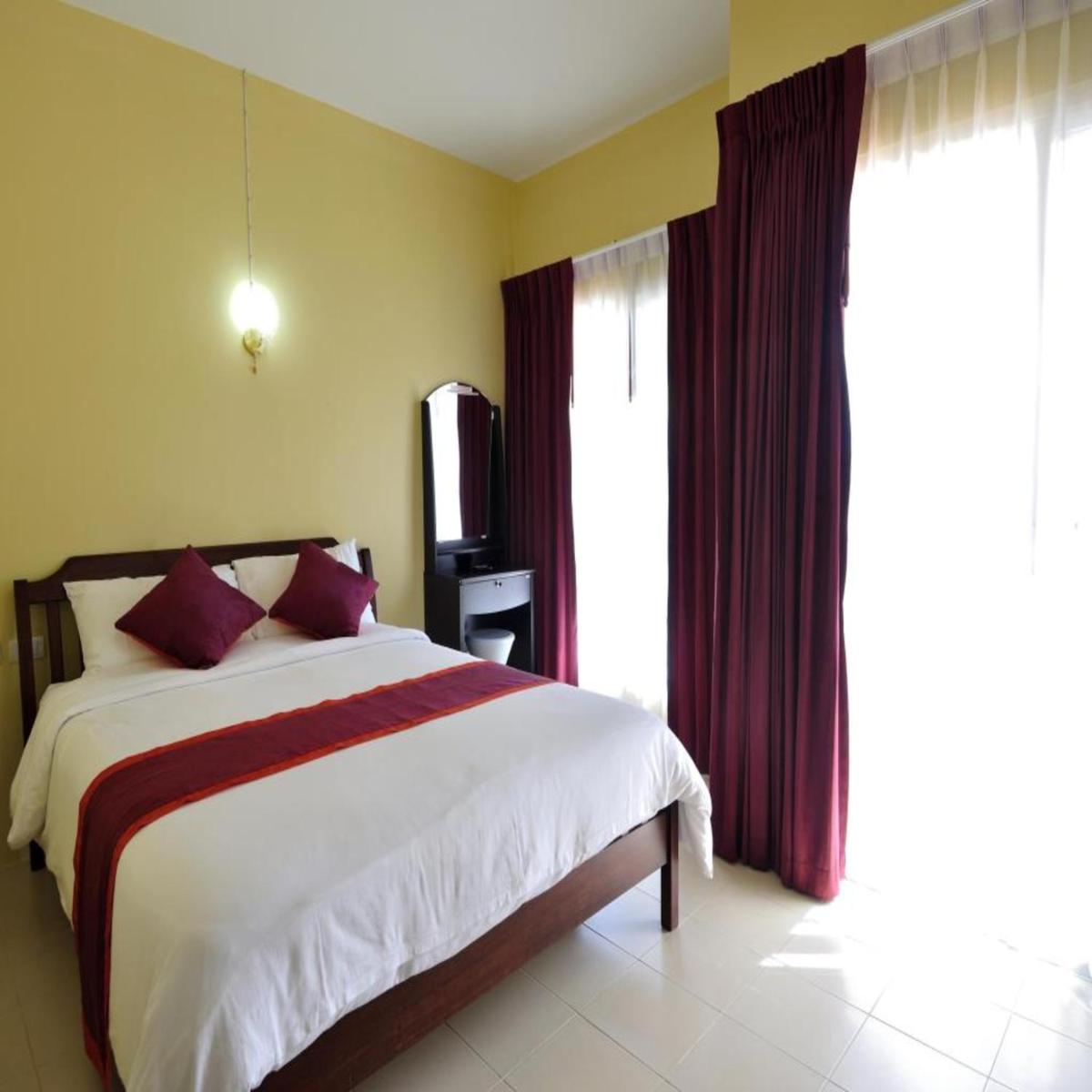 Serene Villa Phuket - Housity
