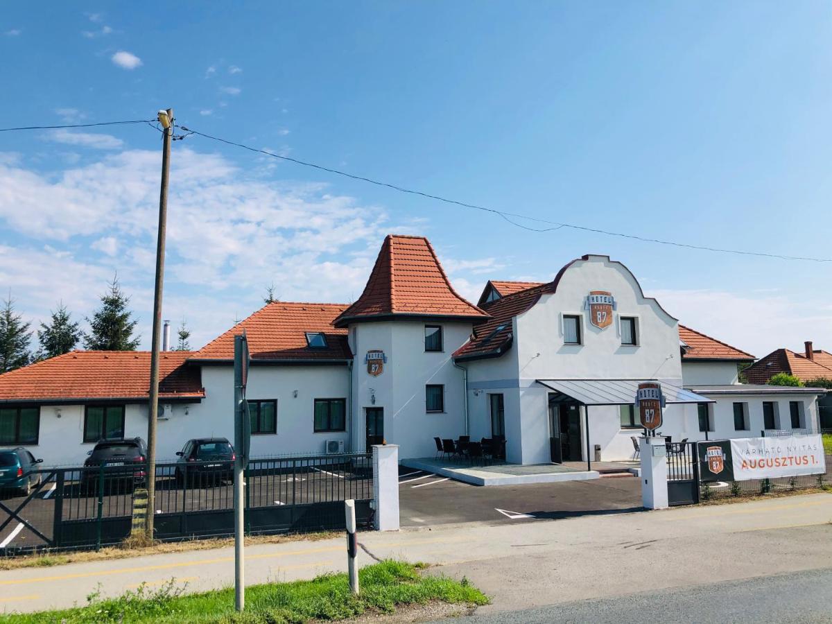 Panzió Route 87 - with Self Check In - Housity