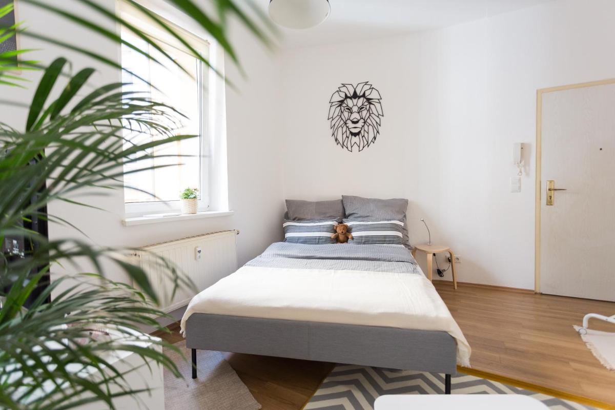 Suitetrails - FULL HOUSE Studios - Lion Apartment - NETFLIX, WiFi inkl