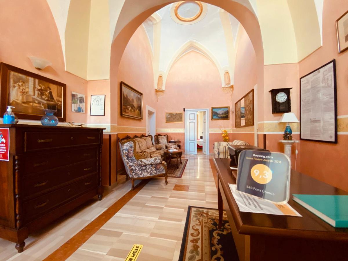 B&B Porta Grande - Housity