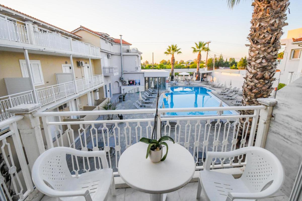 Hotel Bozikis - Housity