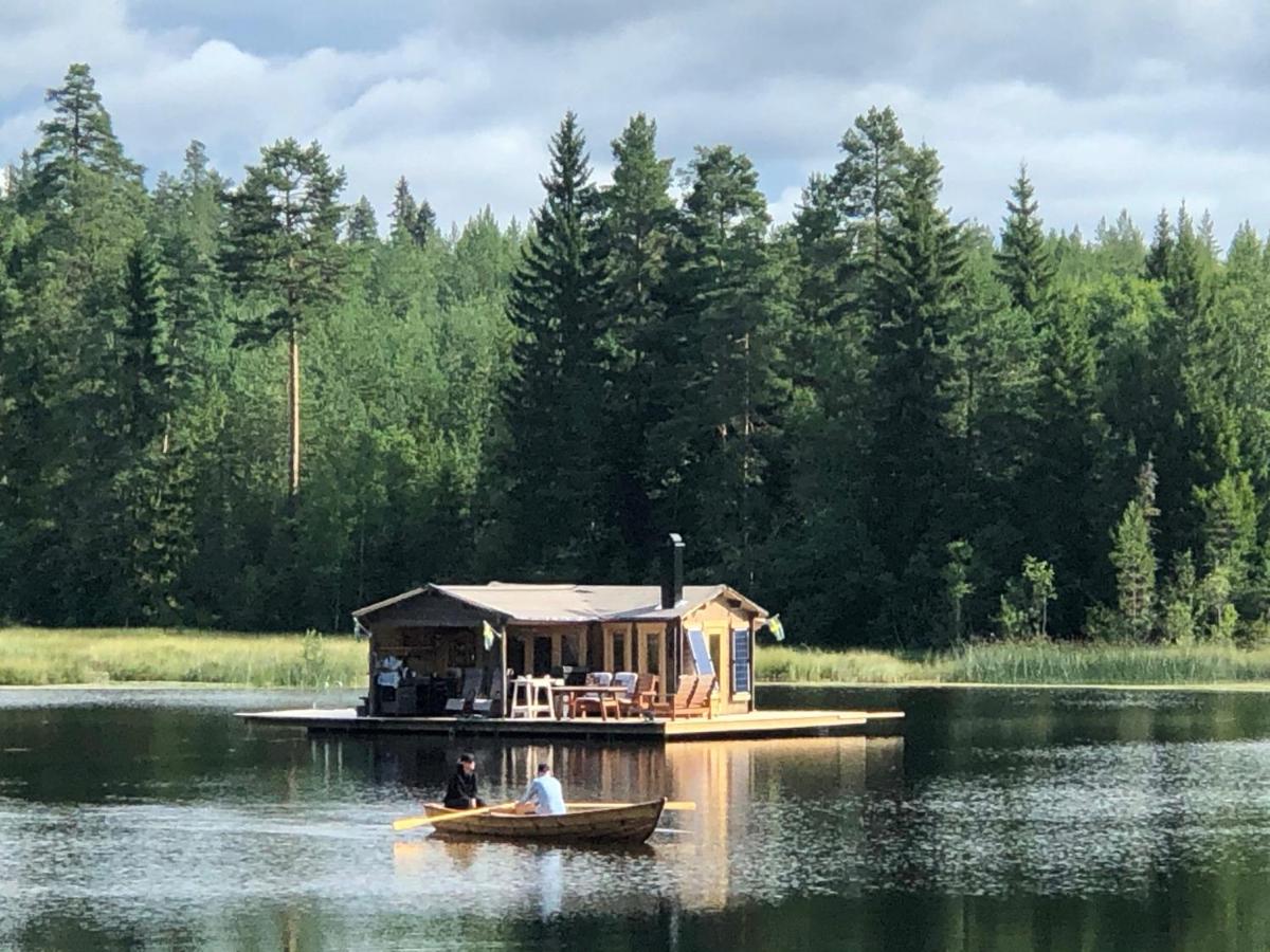 Rustika strandstugor utanför Rättvik - Housity